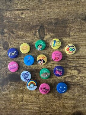 American Girl of Today Grin Pins